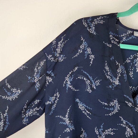 Vince Navy Blue Sprig Floral Print V-Neck Popover Blouse sz M - Picture 5 of 10